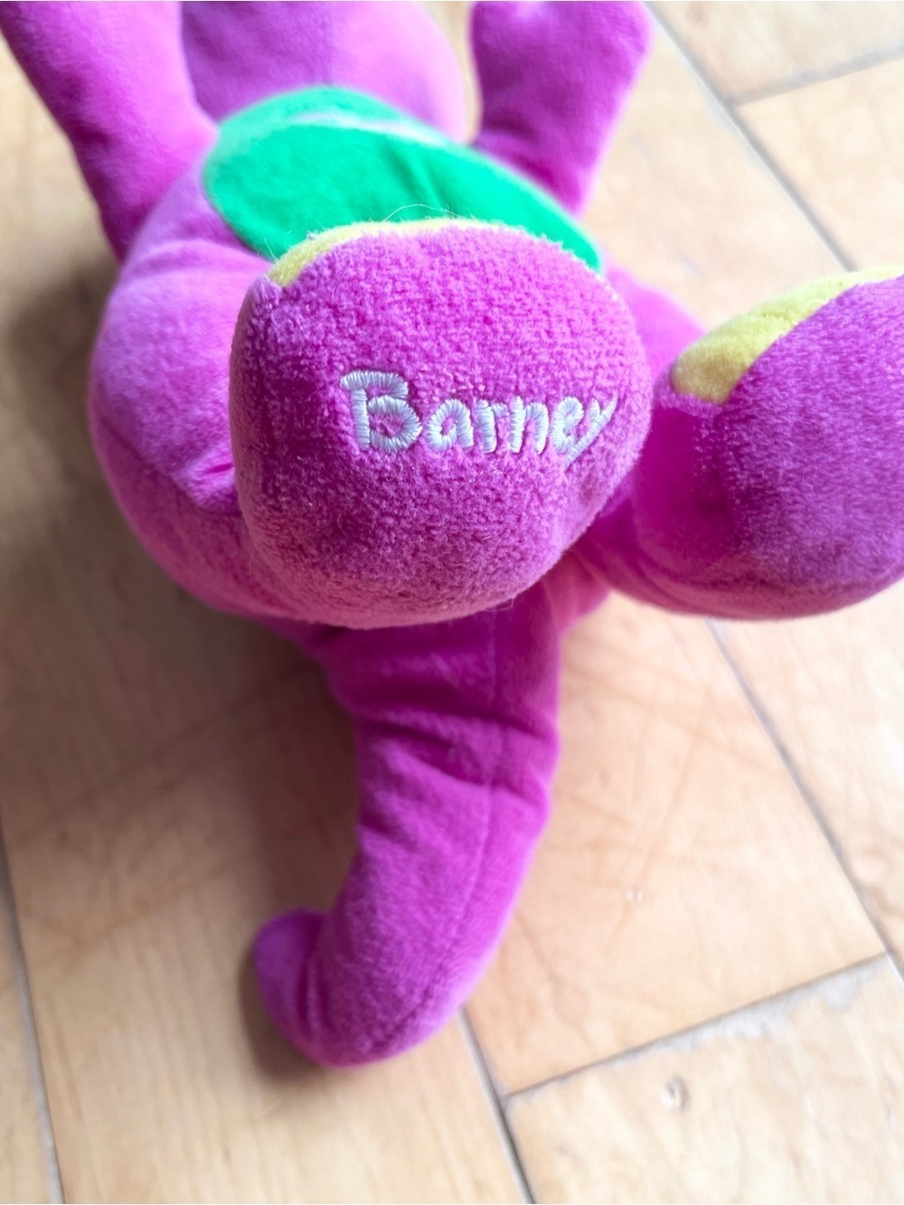 Barney Vintage Singing Plush Toy "I Love You" Stuffed Dinosaur Collectible - Picture 3 of 9